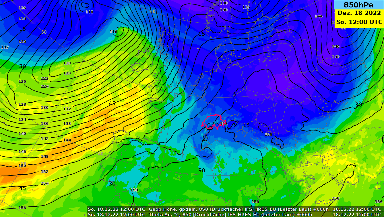 Gezeigt wird die Warmluftadvektion über Europa zwischen Sonntag 12 UTC und Mittwoch 00 UTC. 