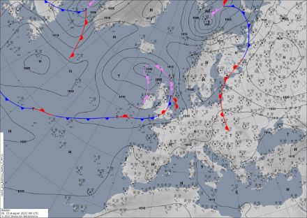 Bodendruckanalyse mit Fronten von heute Morgen um 6 UTC.