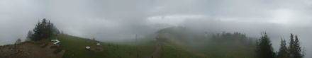Trüb, zeitweise Regen und Nebel - so präsentierte sich das Wetter heute auf dem Wildspitz in den Zentralschweizer Voralpen die meiste Zeit.