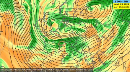 Auf der 500 hPa Druckfläche Höhe des Geopotentials (auf etwa 5500 Metern) in Dekameter (dm) und relative Feuchtigkeit am Mittwoch 28.09.2022 um 15 h UTC.