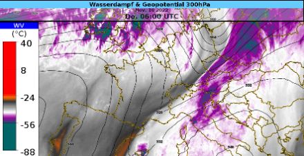 Satellitenbild und Höhenwetterkarte.