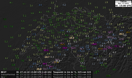 Die Taupunktanalyse des Vorabends sah vielversprechend aus. Relativ hohe Taupunkte im Mittelland deuten auf Nebelbildung hin. Die Messstation am Flughafen Zürich-Kloten weist sogar 3.7 Grad auf. Wenn die Temperatur also auf die Taupunkttemperatur sinken würde, käme es zur Nebelbildung. 