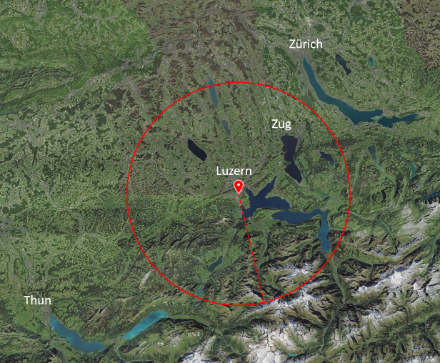 Für die oben genannte Statistik wurden Blitze im Umkreis vom 30 km um Luzern (roter Kreis) berücksichtigt. (Quelle: map.geo.admin.ch) 