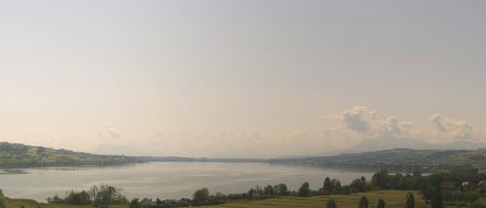 Blick von Sursee in Richtung Alpen am Sonntagmittag, 28.05.2023. Quelle: https://luks-sursee.roundshot.com