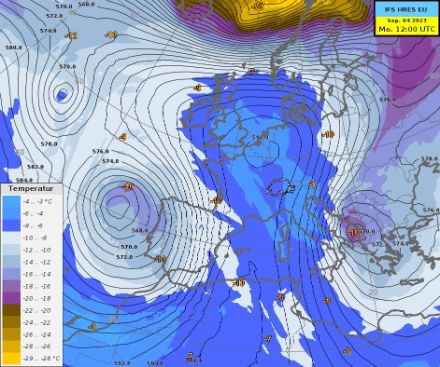 Höhenwetterkarte auf rund 5500 Metern Höhe zeigt die Omega ähnliche Anordnung von Hoch und Tiefs über Europa.