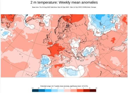 Vorhersage der Temperatur Anomalie über Europa.