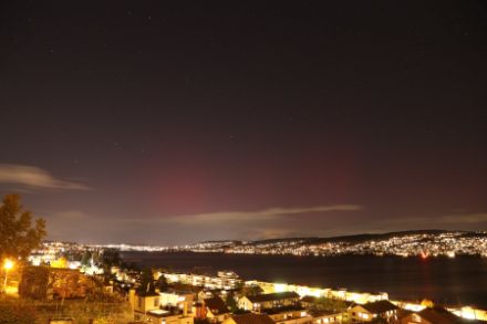 Die Polarlichter von der Nacht vom 5. auf den 6. November 2023 waren hierzulande rötlich gefärbt. 