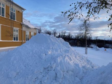 Abb. 1: In der Nähe der Stadt Kiruna am 12. Oktober nach starkem Schneefall. 