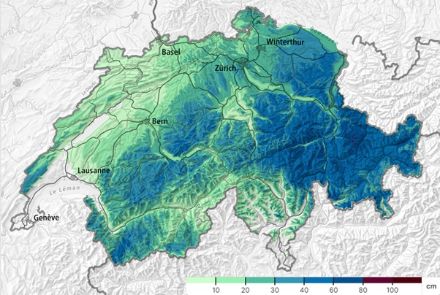 Farbige Karte der Schweiz des Lawinendienstes mit farblicher Darstellung der Neuschneemengen am 2. Dezember.