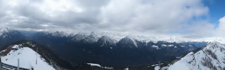 Im Tagesverlauf bildeten sich in den Tessiner Alpen ausgedehnte Wolkenfelder, Blick vom Matro in Richtung Nordosten.  