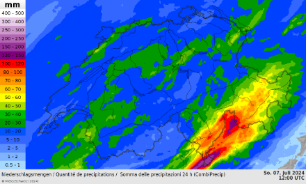 Niederschlagssumme innert 24 Stunden zwischen Samstag 14 Uhr und Sonntag 14 Uhr. Kombinierte Messung aus Radar und Bodenmessstationen. Quelle: MeteoSchweiz