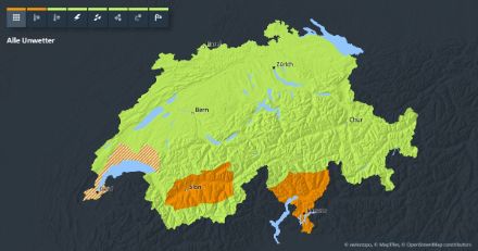 Warnkarte vom Samstag, 27. Juli 2024. Auf der Alpensüdseite und im Wallis ist ab Sonntag, 28. Juli 2024 eine Hitzewarnung der Stufe 3 aktiv, am Genfersee läuft eine Vorwarnung der Stufe 3 ab Montag.