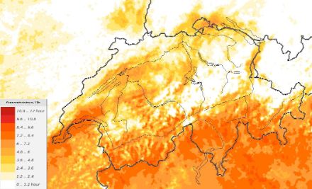Zu erwartende Stunden Sonnenschein für den Sonntag, 13. Oktober gemäss dem Modell ICON-CH1