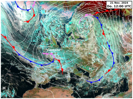 Tageswetterbulletin vom 21. November 12 UTC. Das Satellitenbild zeigt das Natural Colour RGB Produkt von EUMETSAT. Die Eisphase (Wolken sowie Schnee/Eis am Boden) wird in türkis dargestellt.