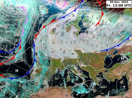 Typische Situation in der ersten Novemberhälfte. Ein kräftiges Hochdruckgebiet sorgt für stabiles Herbstwetter mit Nebel oder Hochnebel über den Niederungen. Die Wetterfronten können nicht zu den Alpen vorstossen, sondern werden nördlich herumgeleitet.