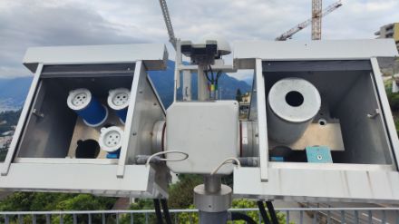 Detailansicht des Messinstruments aus dem SACRaM-Netzwerk, welches die Position der Sonne verfolgt. 