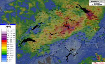 72-stündige Niederschlagssumme vom Samstag, 26.07.2025, 8 Uhr bis Dienstag, 29.07.2025, 8 Uhr (CombiPrecip mit Stationsmessungen). Die 151 mm im westlichen Berner Oberland sind eine Fehlmessung. Quelle: MeteoSchweiz