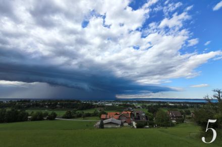 Gewitteraufzug über Thal