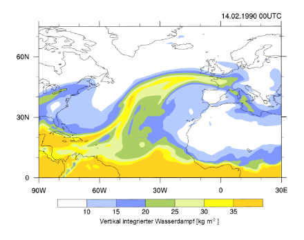 Karte von Europa und dem Atlantischen Ozean, die den vertikal integrierten Wasserdampf mit Farben zeigt. Wir sehen einen Streifen sehr feuchter Luft über der Mitte des Nordatlantiks, der sich aus Nordwesten bis zur Schweiz erstreckt.