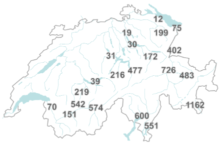 Schweizer Karte mit den durchschnittlichen jährlichen Föhnstunden an Messstandorten mit Föhnindex.