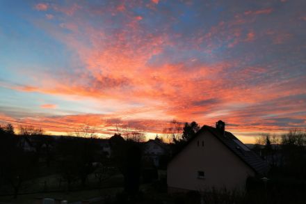Morgenrot bei Rosenau. Bild: Meteomeldung/App