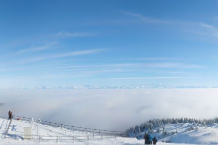 Blick von La Dôle auf das Nebelmeer.