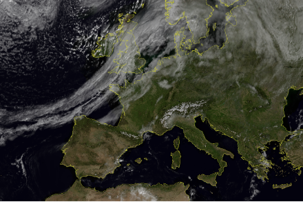 Satellitenbild: Bewölkung über Europa