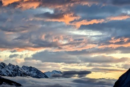 Sonnenaufgang in Lens (VS) mit Blickrichtung Ost (Meteomeldung/App)