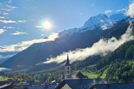 In Kippel im Lötschental zeigte sich schon am Vormittag die Sonne recht häufig. Bildquelle: Meteomeldungen/App.