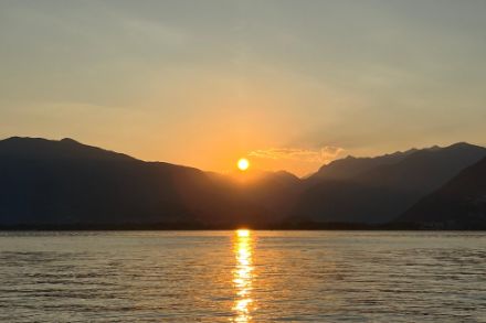 Blick von Vira (Gambarogno) über den Lago Maggiore. (Foto: Meteomeldungen/App)