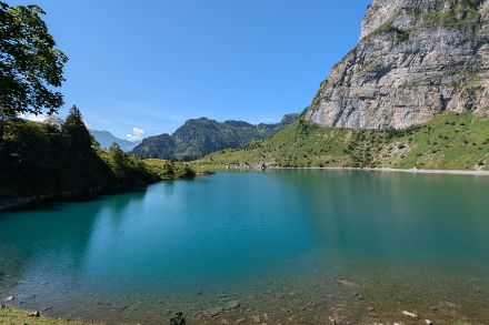 Am Oberblegisee konnte heute das sonnige Hochsommerwetter genossen werden. Foto: D. Köbele