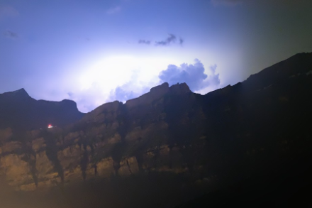 Intensive Wetterleuchten (Torrent Webcam, MeteoSchweiz um 2 Uhr Richtung Nord)