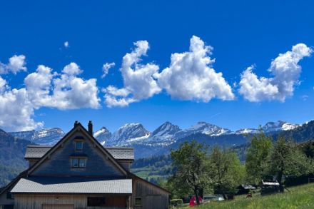 Bei Nesslau im Toggenburg mit Blick zu den Churfirsten. Bild: Meteomeldungen/App