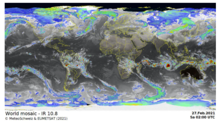 Auf dem Satellitenbild sind Wolken auf praktisch der gesamten Erde dargestellt.